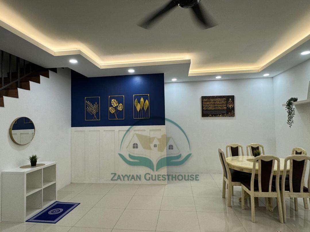 Zayyan Guesthouse Kuching Zewnętrze zdjęcie