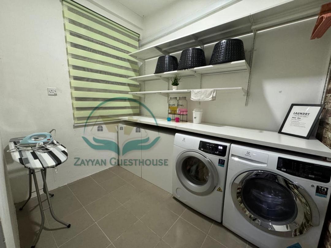 Zayyan Guesthouse Kuching Zewnętrze zdjęcie